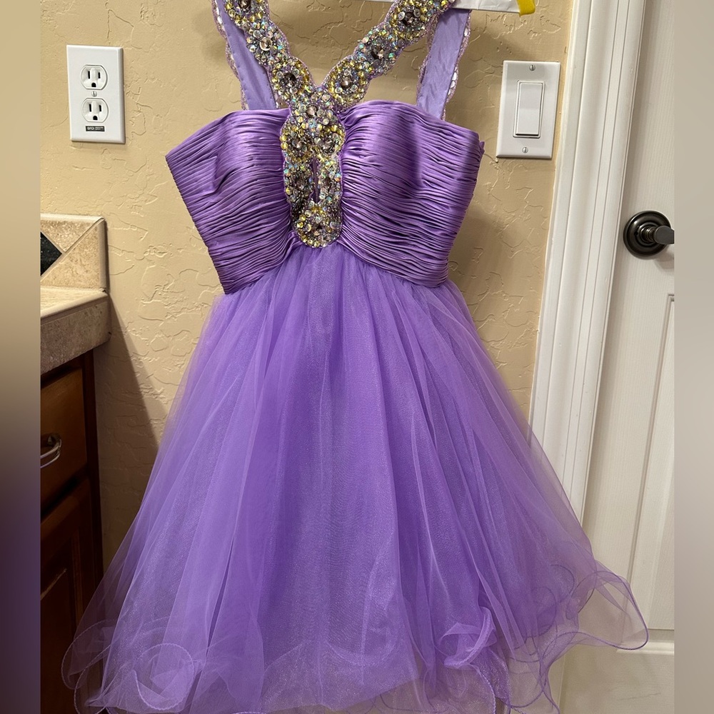Sherri Hill lavender dress in size 00